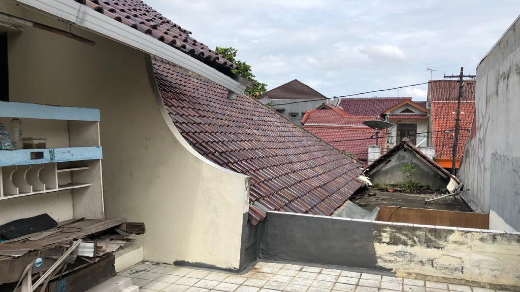 Rumah di dalam Komplek Barata Ciledug .