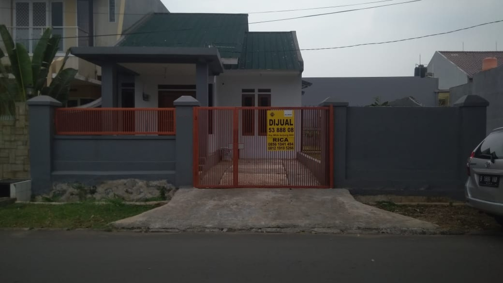 Turun harga rumah di jalan utama Griya Loka