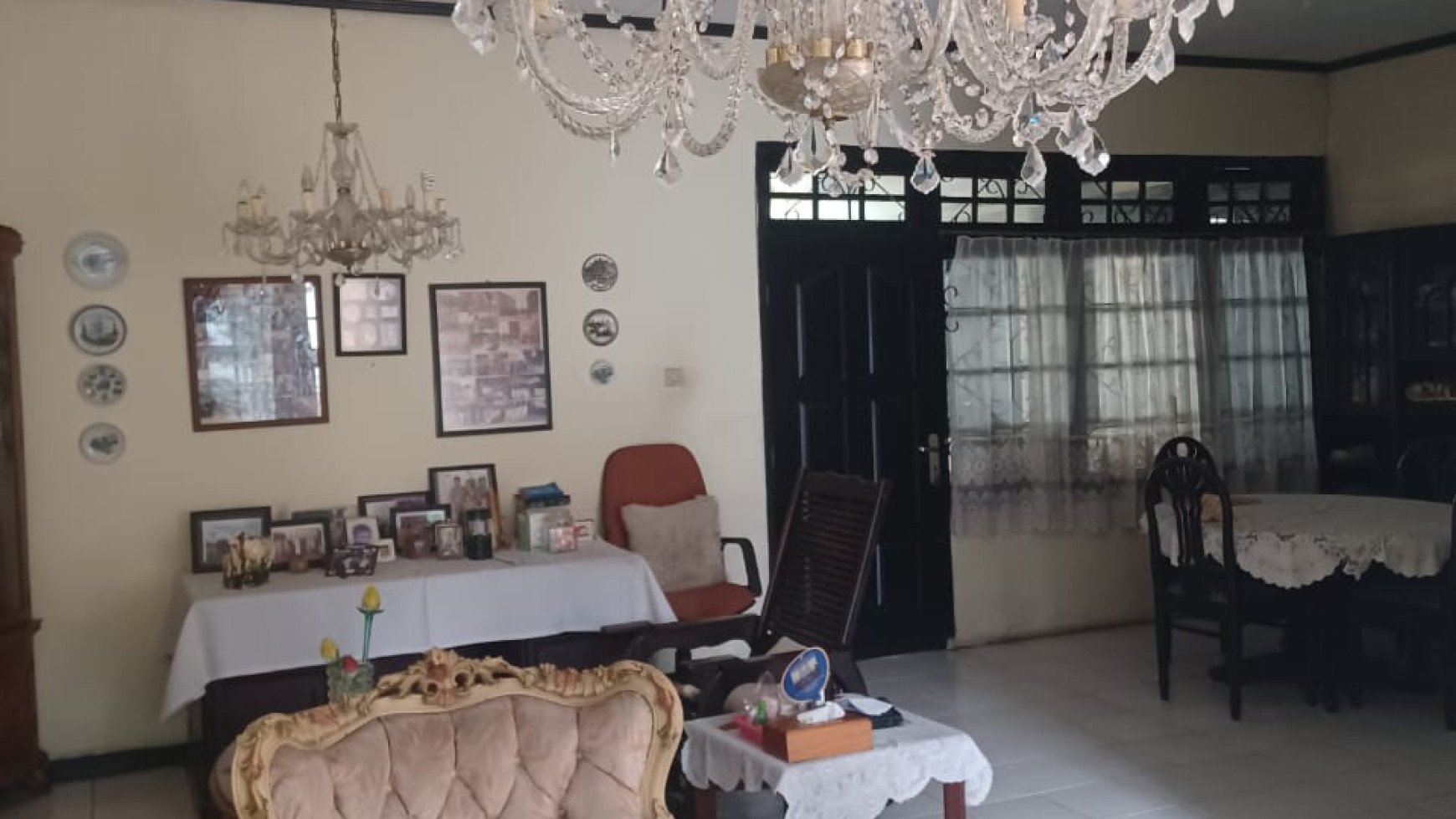 Dijual Rumah di Tomang 