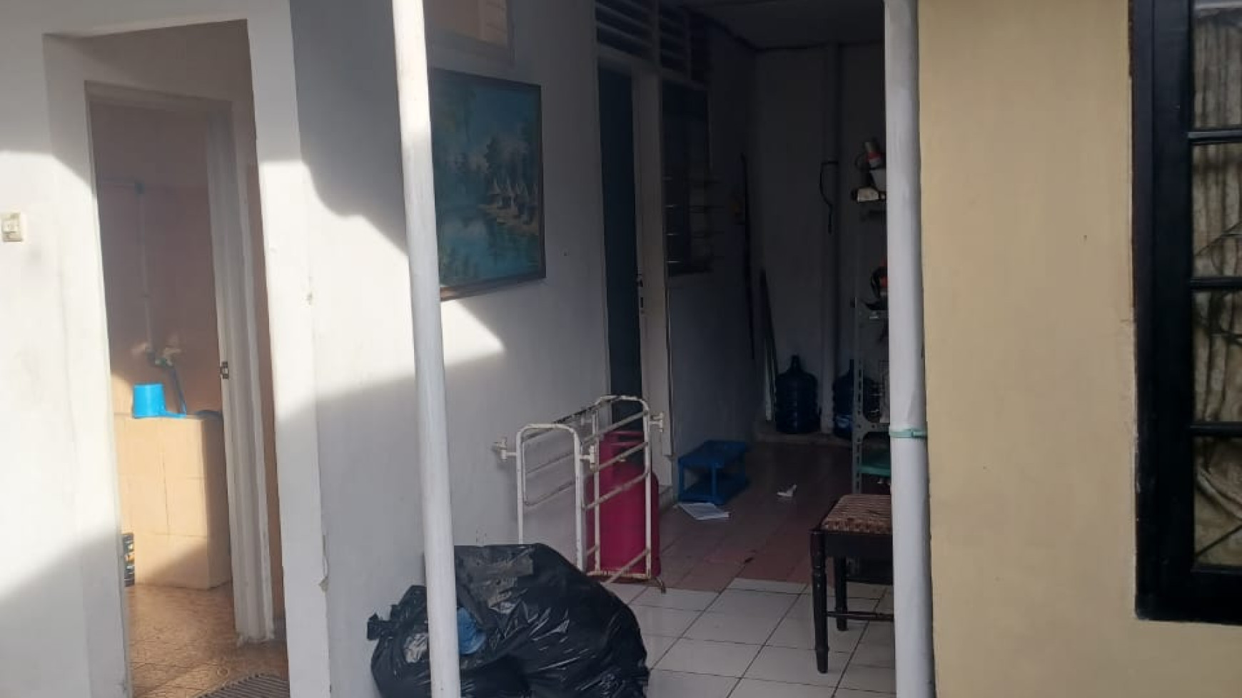 Dijual Rumah di Tomang 