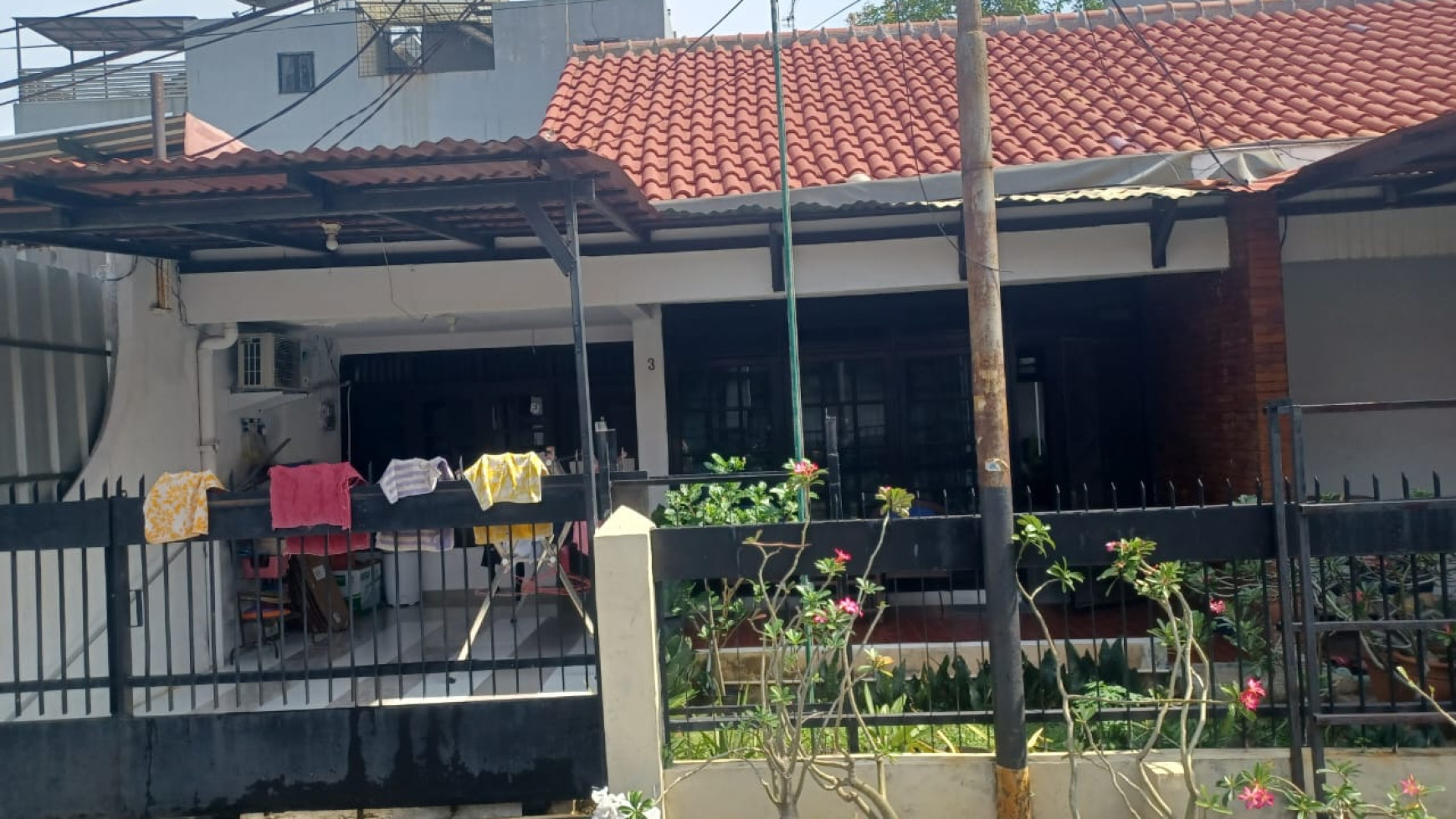 Dijual Rumah di Tomang 