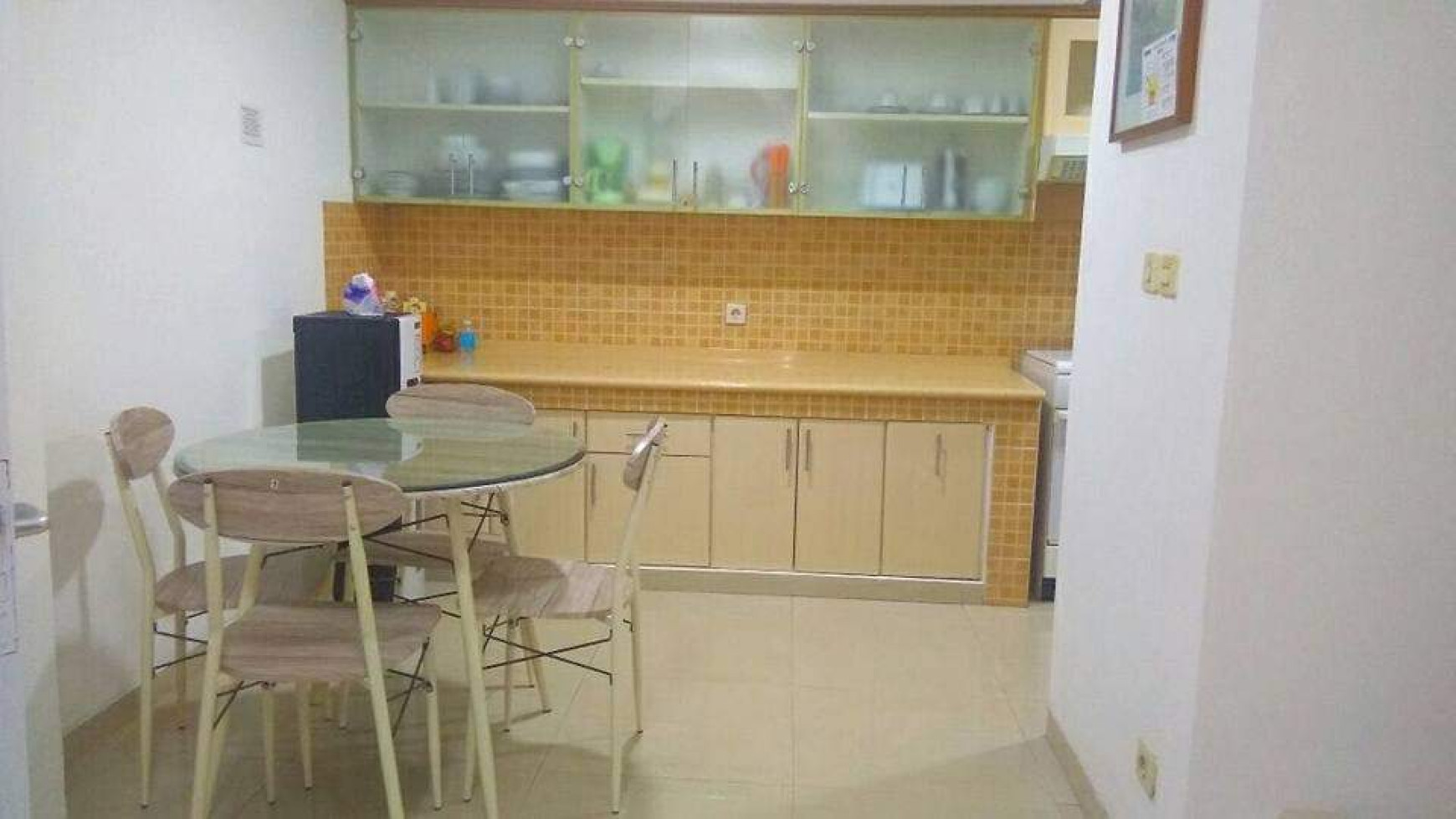 Apartemen Full Furnished Luas & Sangat Terjangkau Banget 