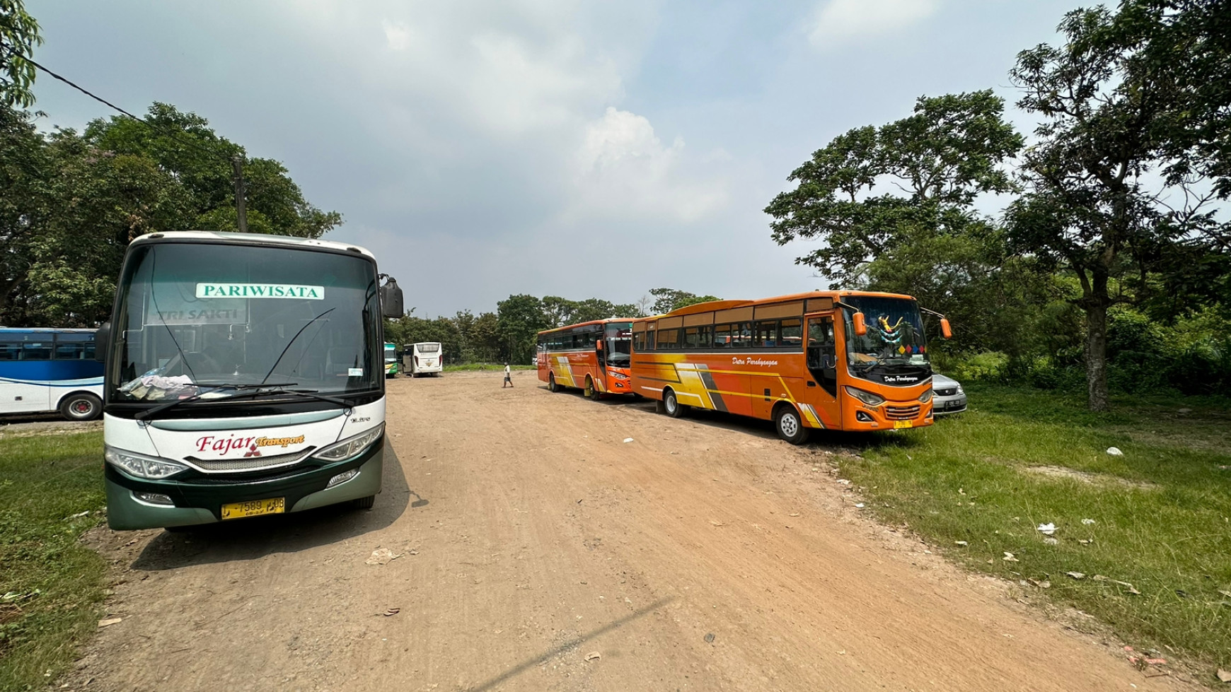 Dijual Tanah Komersial Luas 10.220m di daerah Cibarusah Bekasi Jawa Barat.