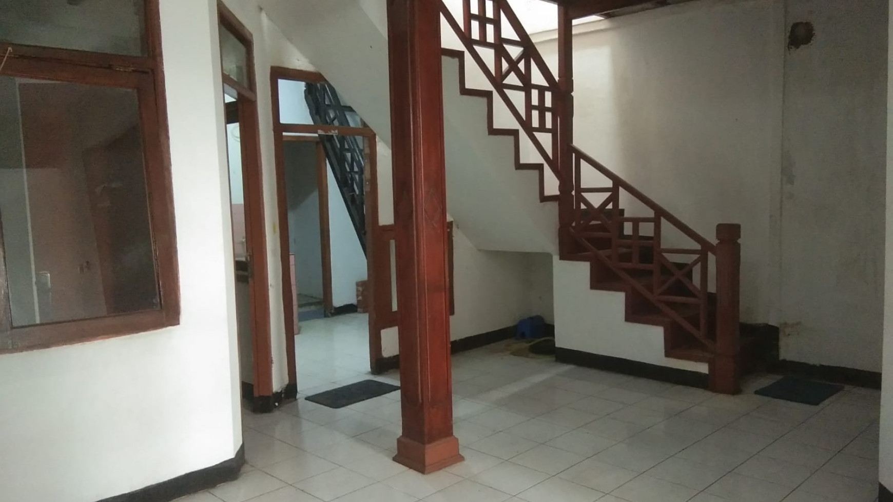 Rumah  Cantik minimalis di Sarijadi 