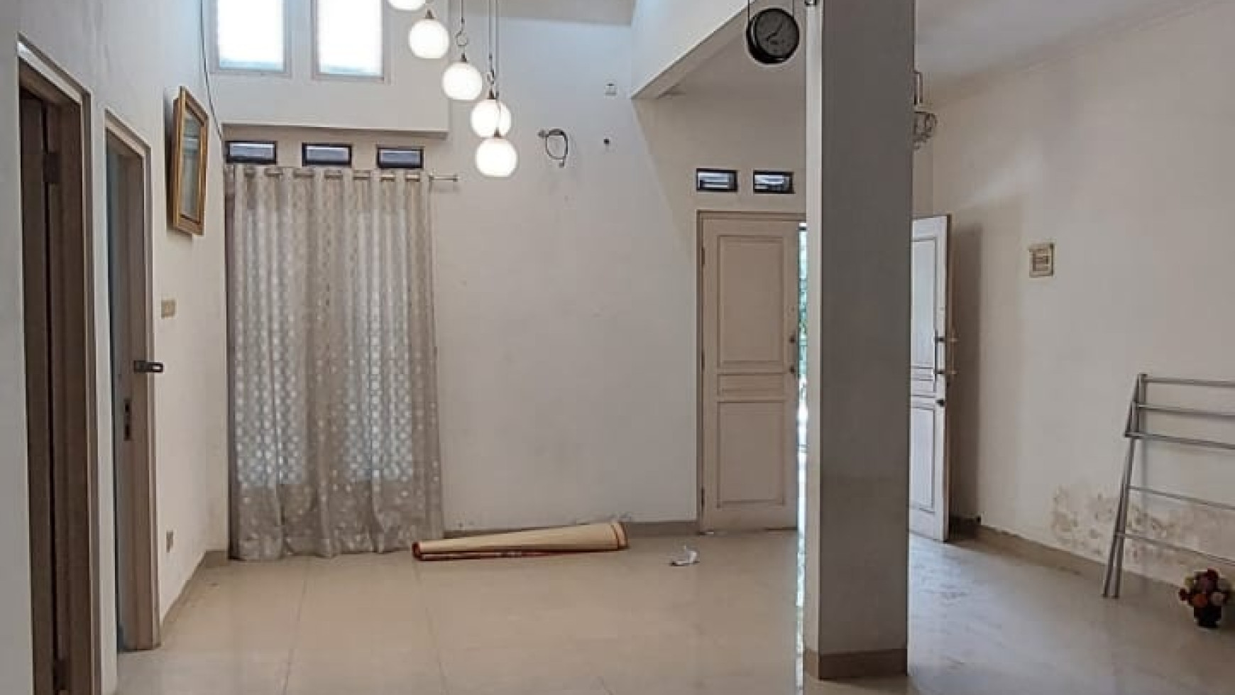 Dijual Rumah Siap Huni Di Celebration Town, Grand Wisata, Bekasi