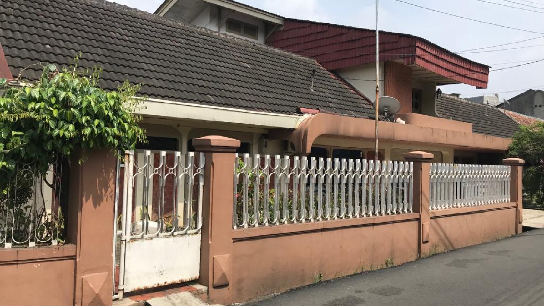 Rumah Minimalis Asri di jl Mutumanikam, Buah Batu