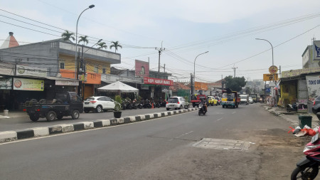 Rumah Bagus Strategis Cocok Buat Usaha Di Jl Raden Saleh, Karang Tengah, Tangerang