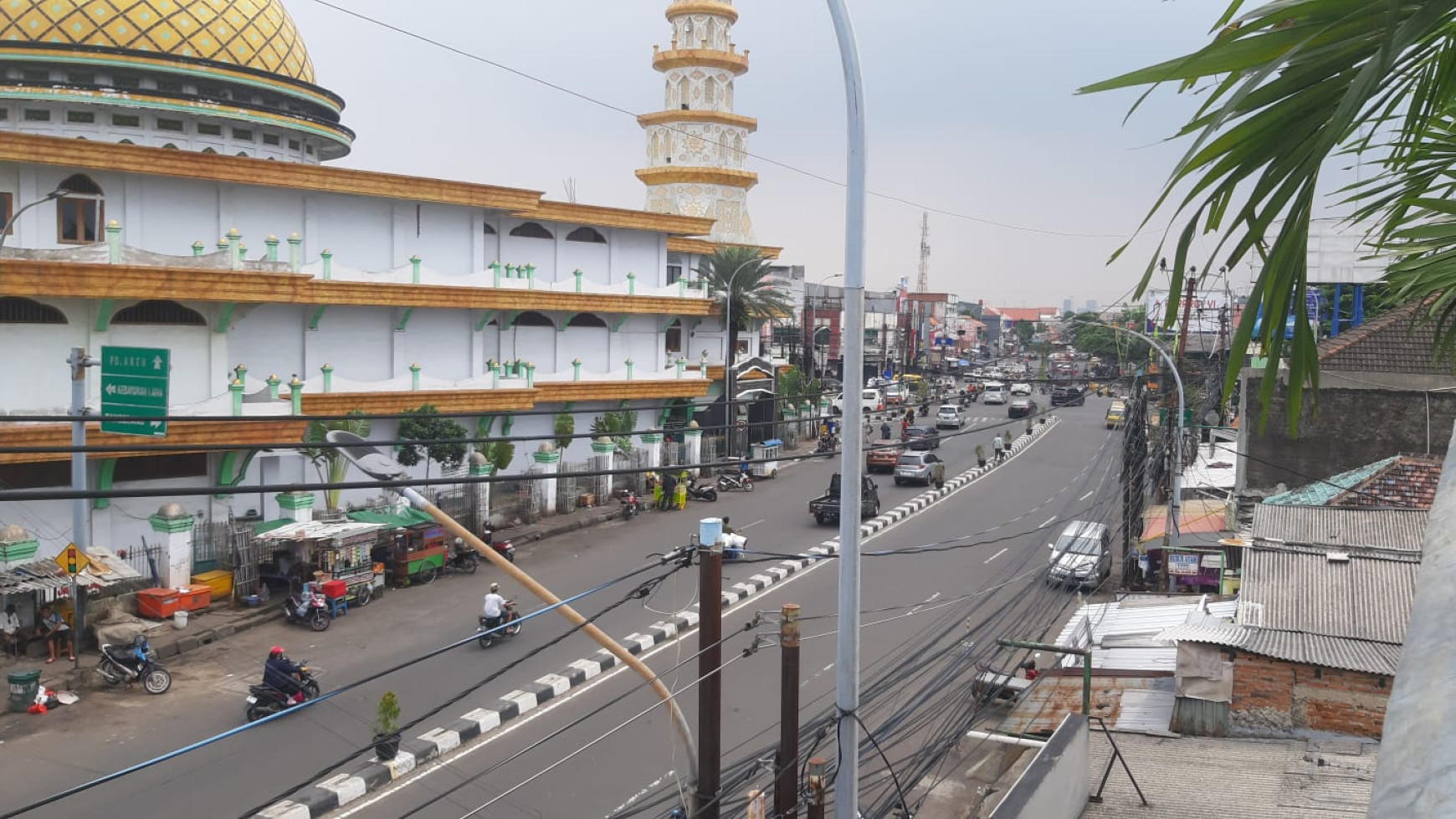 Rumah Bagus Strategis Cocok Buat Usaha Di Jl Raden Saleh, Karang Tengah, Tangerang