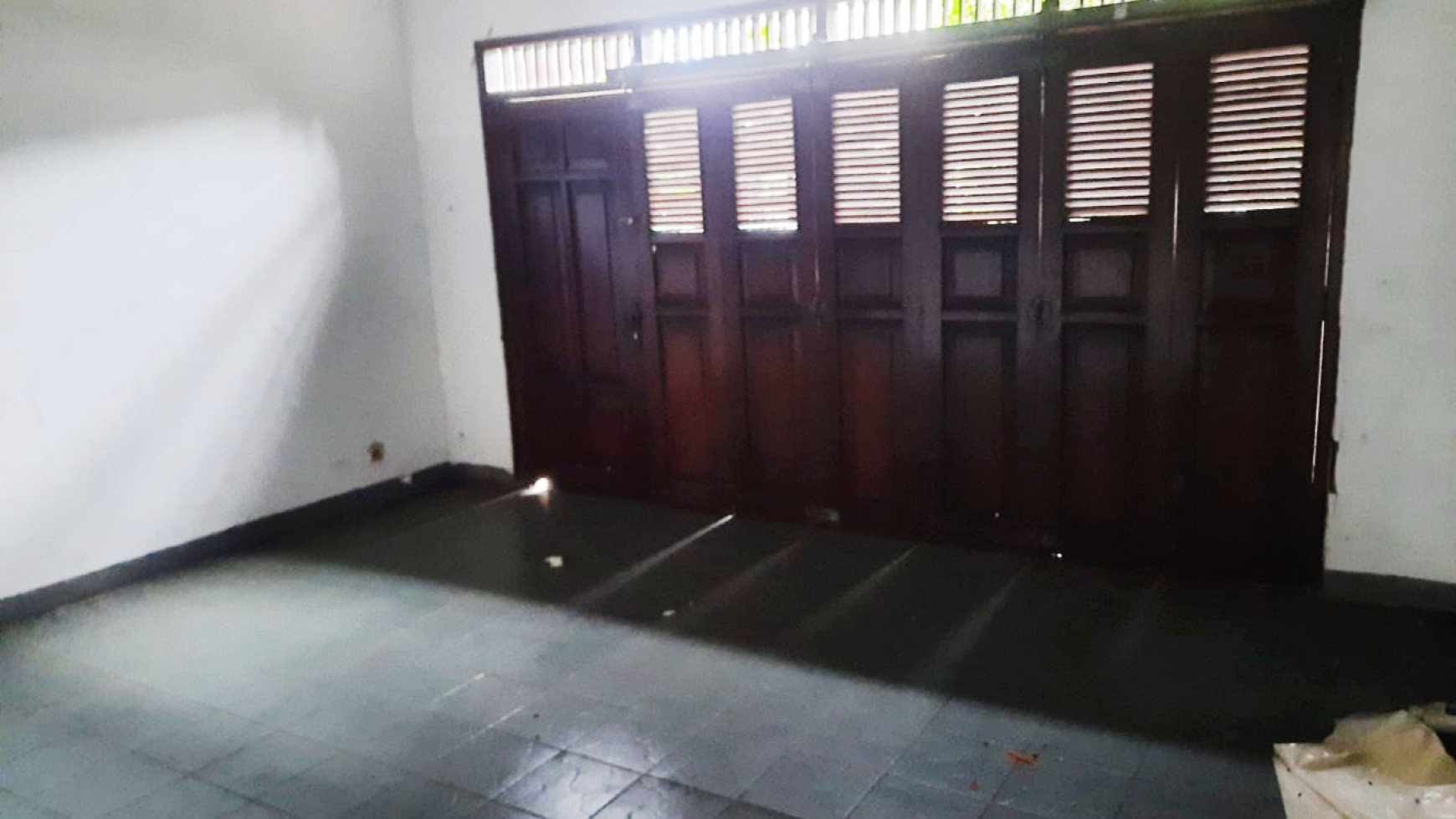 Rumah Bagus Di Jl Jombang Raya, Palm Puri Raya, Tangerang Selatan