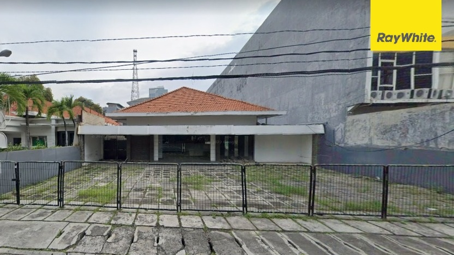 Disewakan Rumah Pusat Kota di Jl Embong Kemiri Surabaya