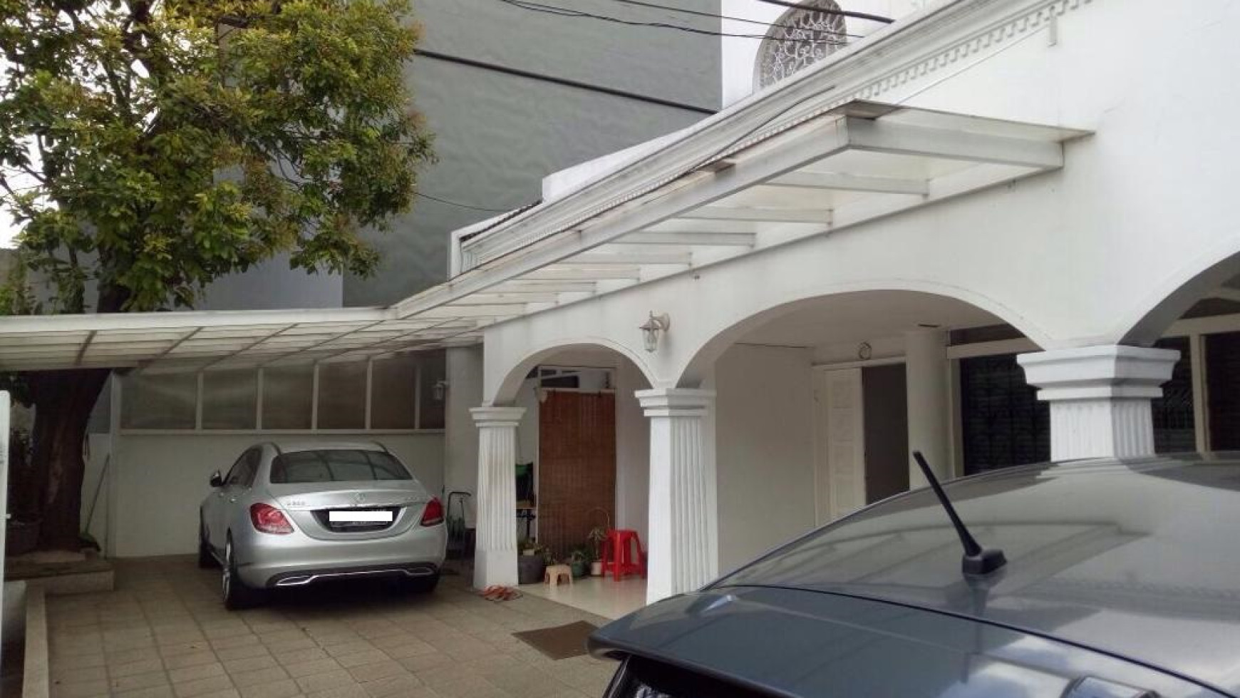 Rumah Jl Tulodong Bawah, Kebayoran Baru, Jakarta Selatan