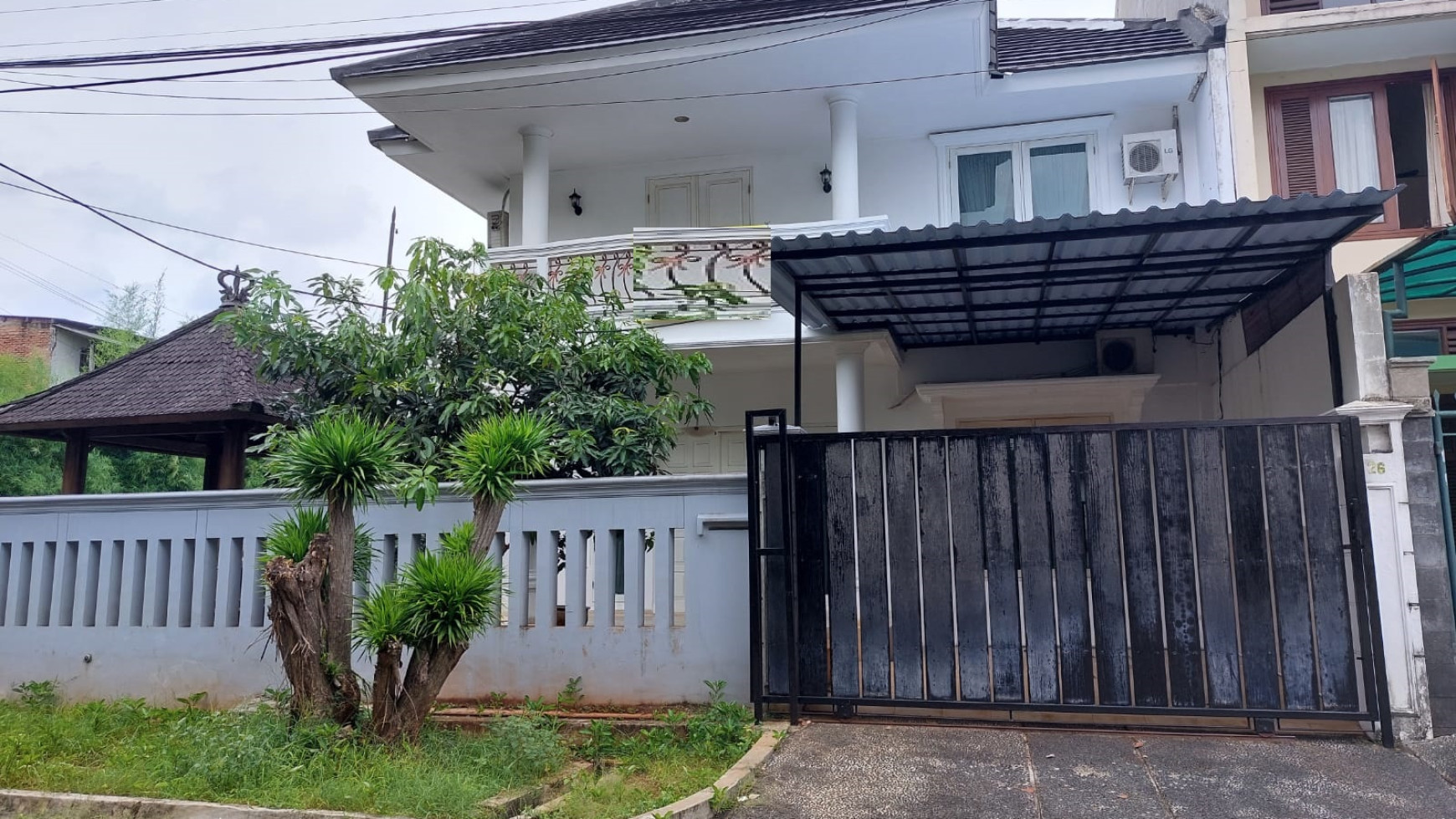 Rumah Bagus dengan bangunan siap huni di pondok indah jakarta selatan