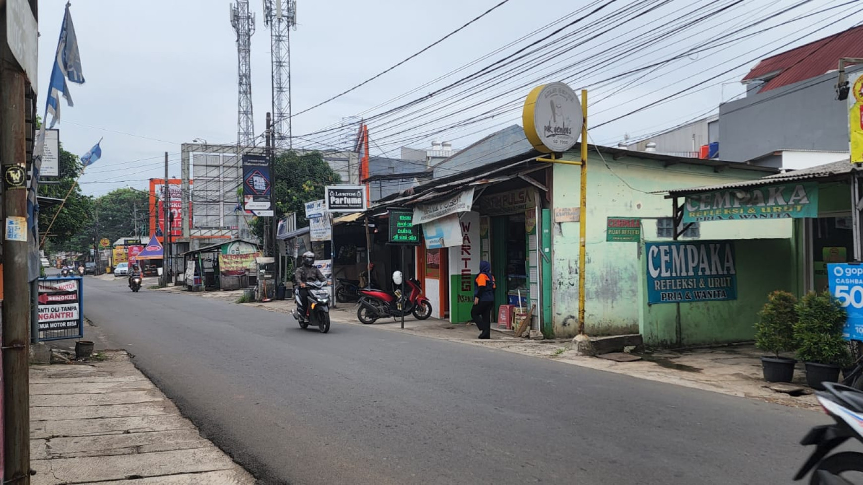 Ruko Siap Pakai dan Lokasi Strategis Pinggir Jalan Raya @Pondok Kacang Timur