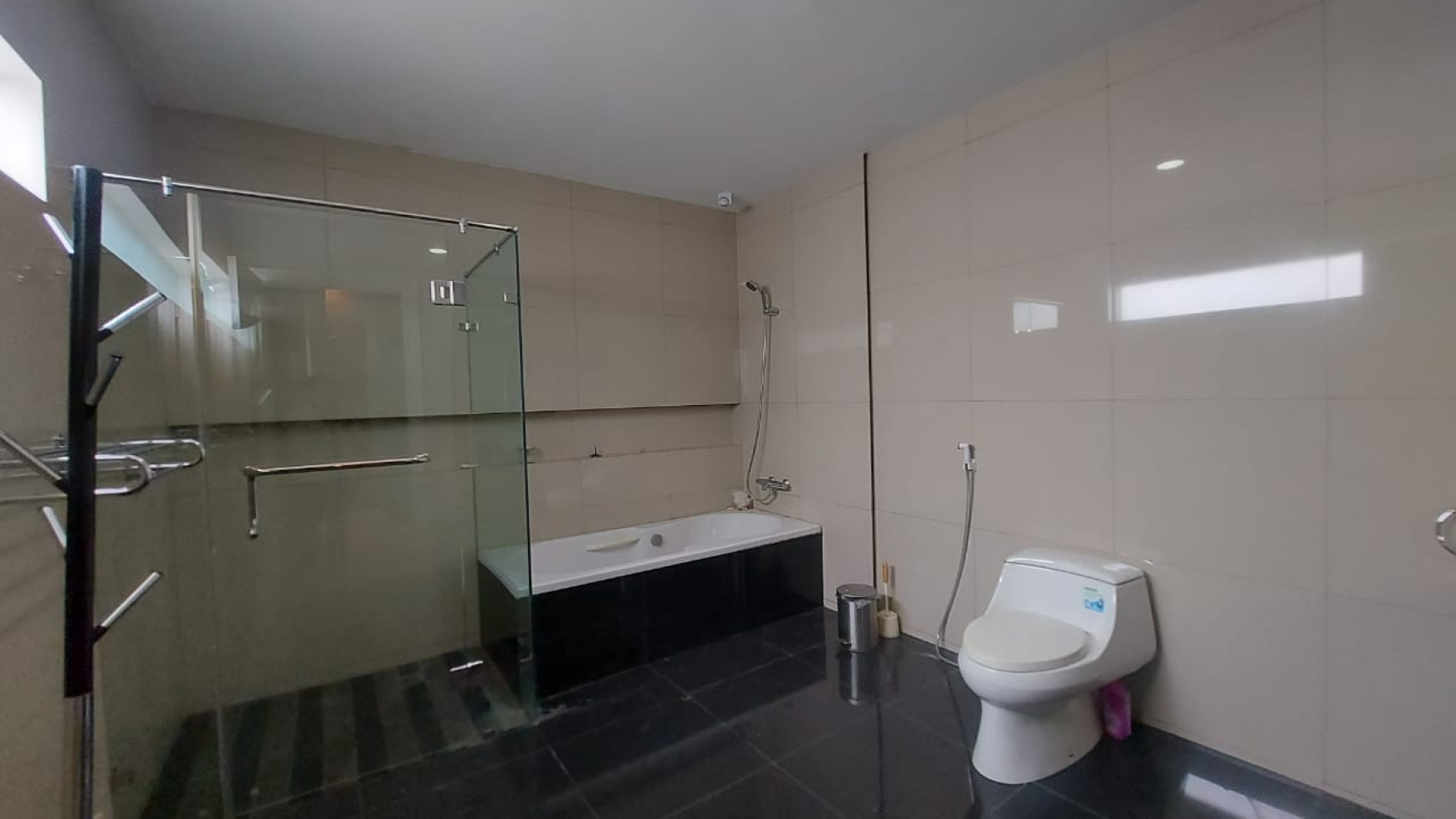 Rumah Pondok Indah Modern Classic Full Furnished 