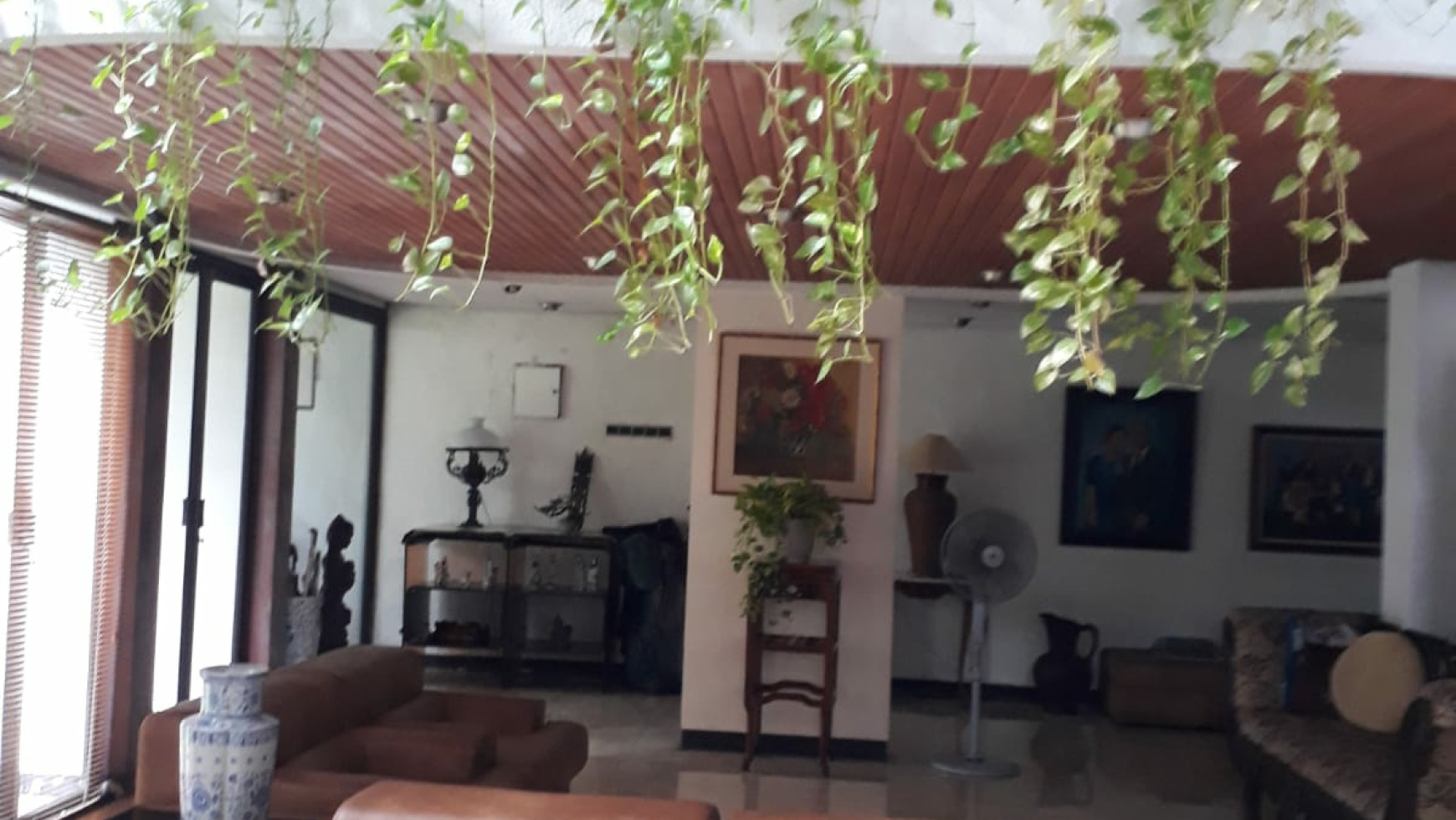 Dijual Rumah Surabaya Pusat area Raya Darmo - Taman Bungkul - SPESIAL plus Kolam Renang - Cocok Buat Segala Usaha Komersial Area