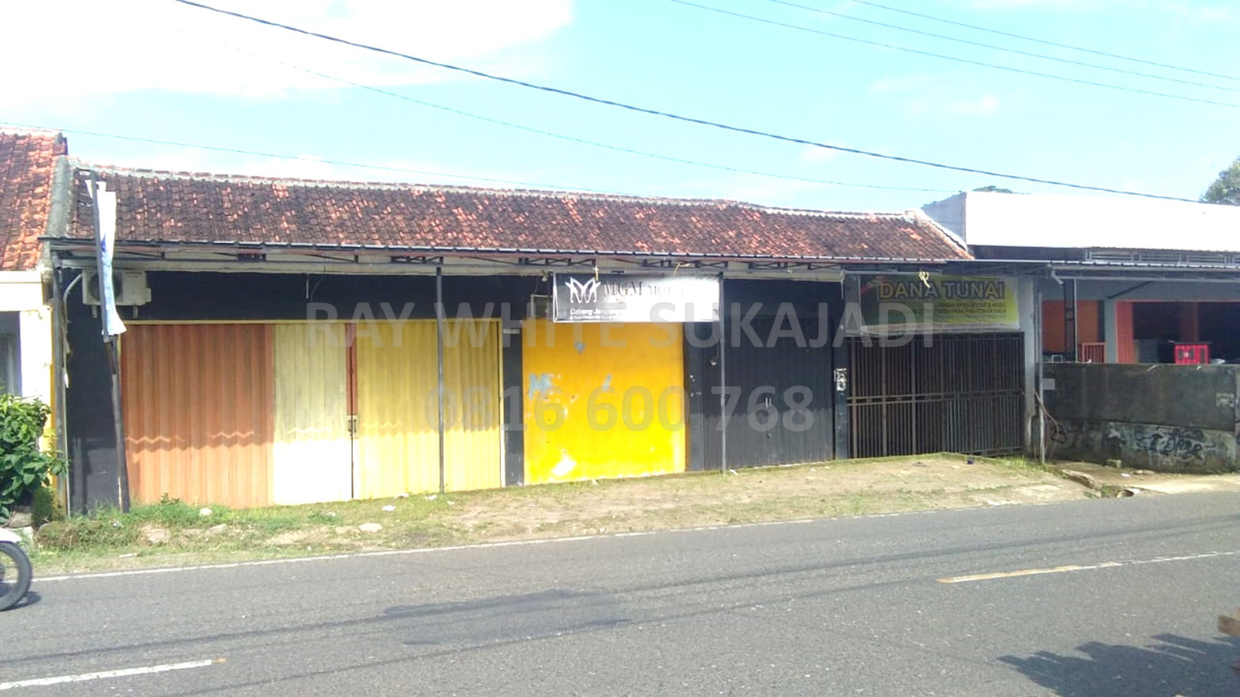 Dijual Kantor (Rumah Tinggal) di Jalan Raya Cinagen Kabupaten Sukabumi