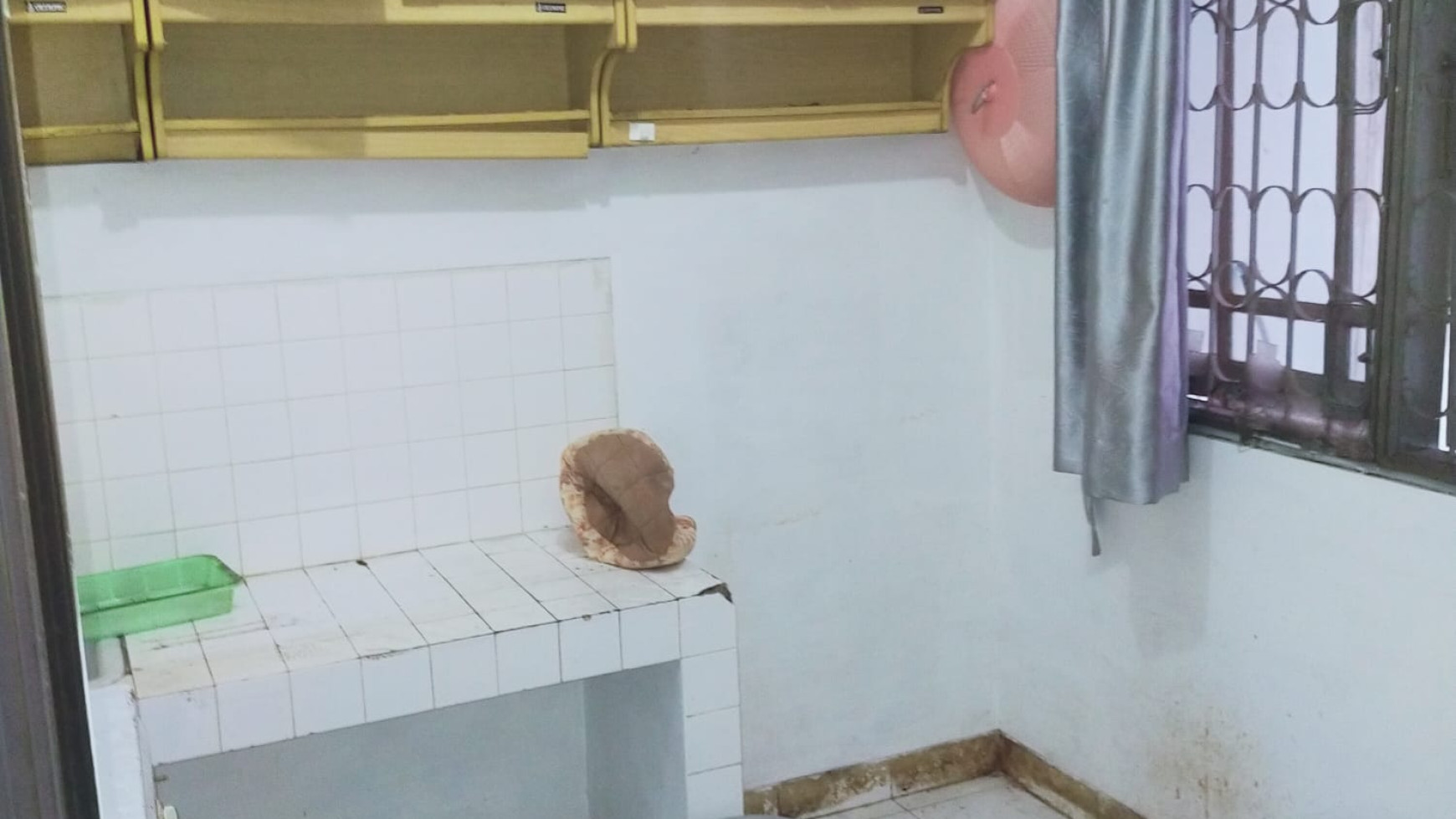Termurah Hitung Tanah. Rumah Di Griya Loka, BSD.