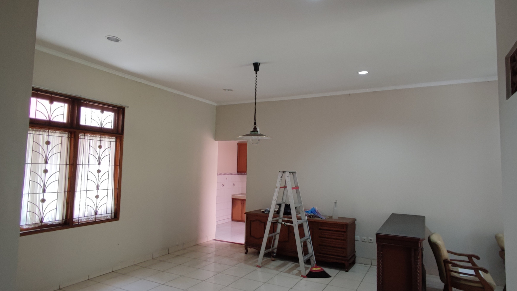Hot Price. Rumah Bagus Di Villa Melati Mas, Serpong.