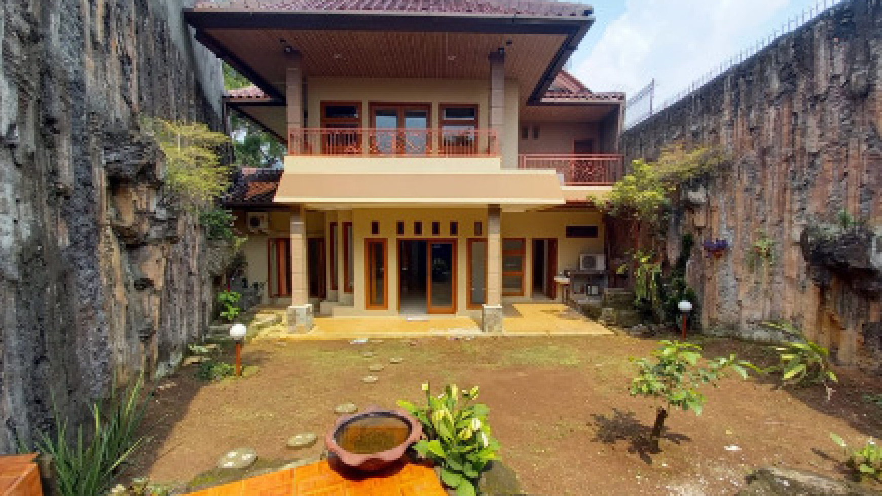 Rumah Villa Duta Jl Rengganis Bogor Luas 362m2