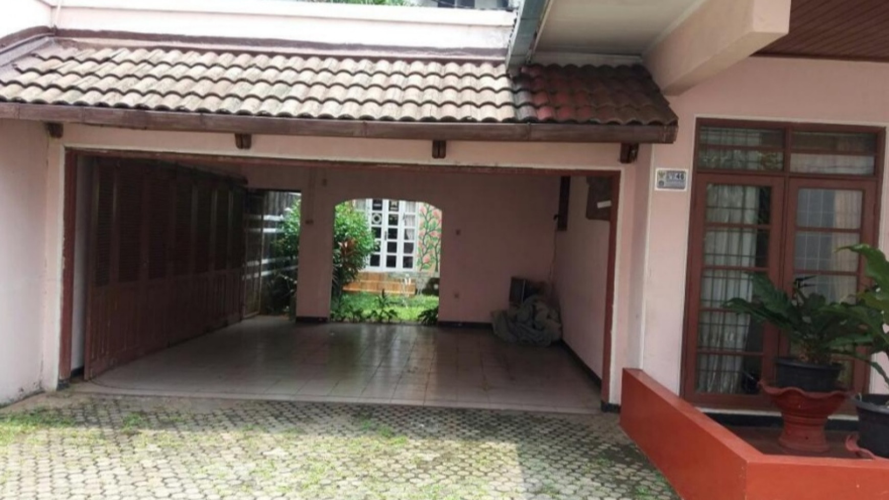 Rumah mewah pejaten raya