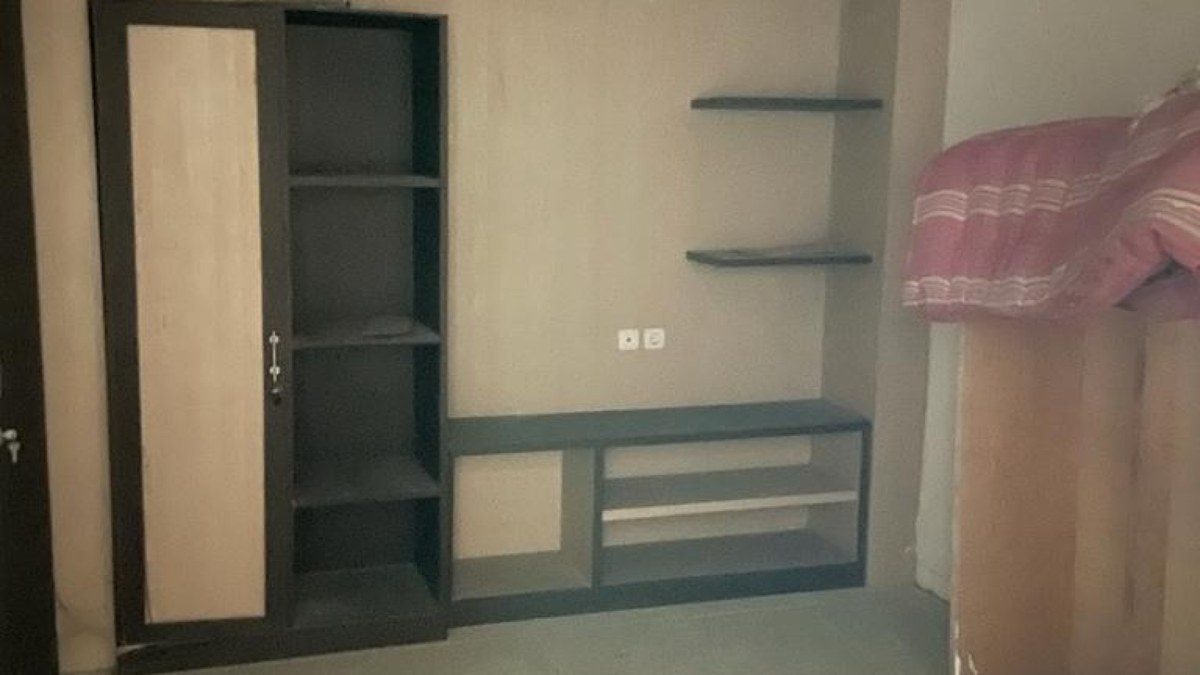 Dijual  Kos-kosan Di Kramat VII - 26 kamar siap pakai Harga Murah.