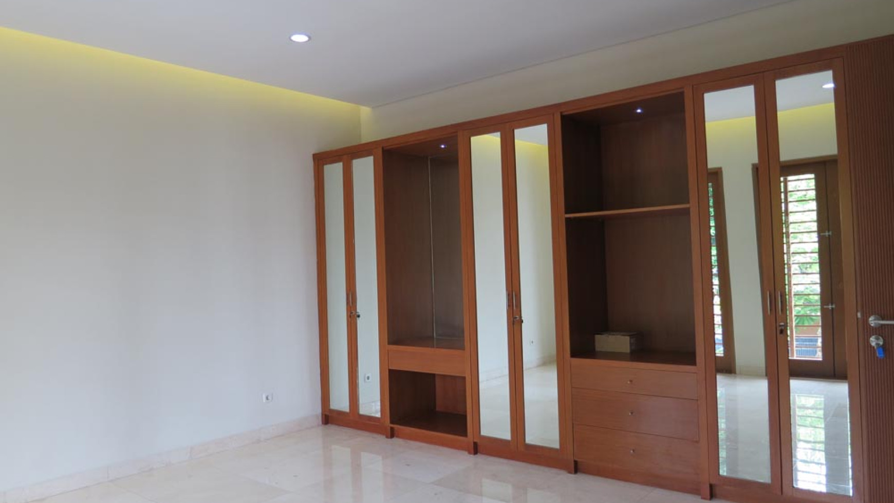 For Rent House in Menteng Jl Lombok