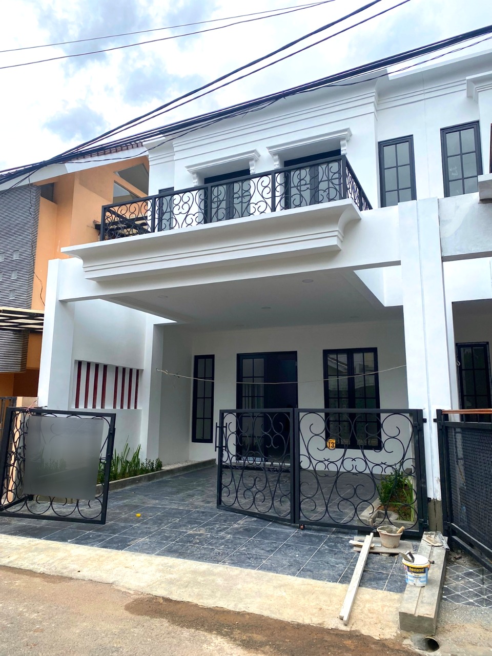 Dijual Rumah di Bintaro Jaya Sektor 9. 2 Lantai, Brand New, Lokas