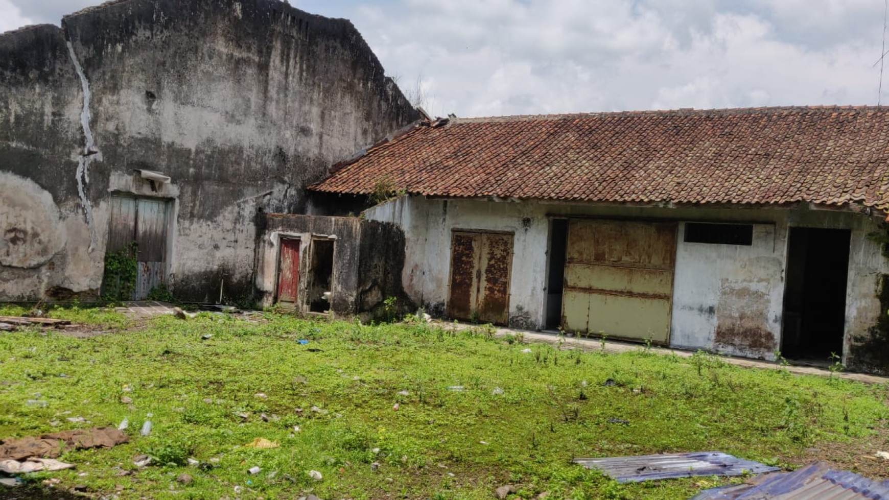 Pabrik di Jalan Ampera, Tasikmalaya