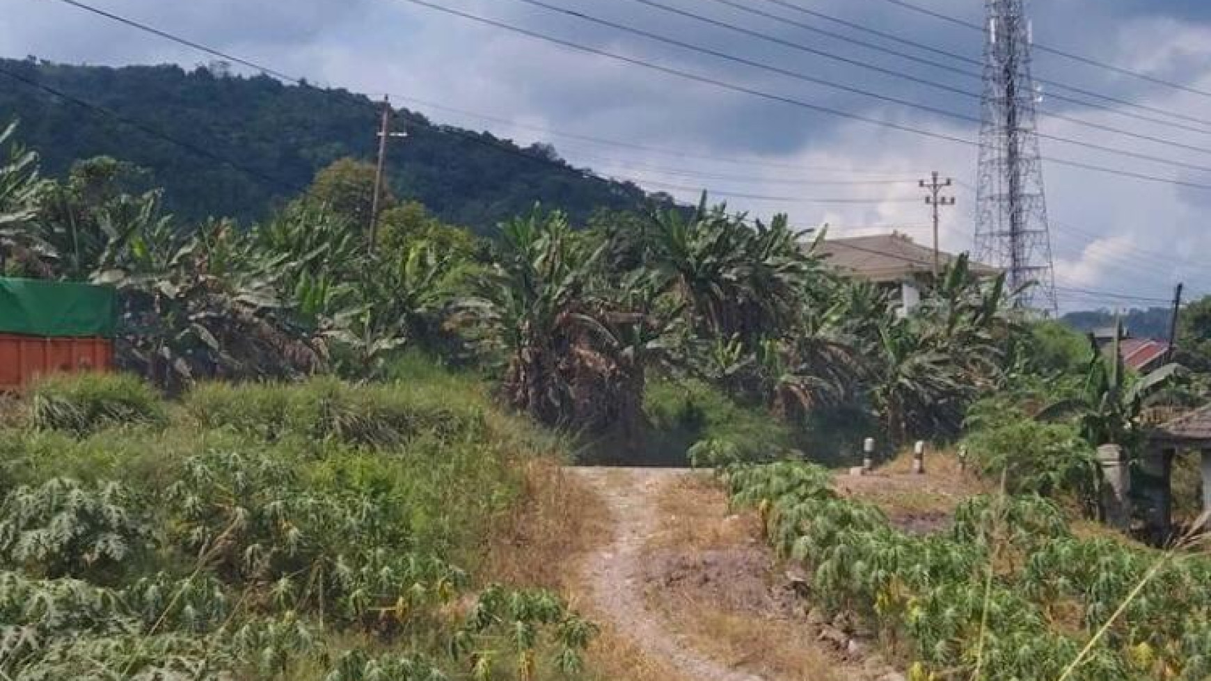 Tanah sangat murah eks Gudang di jalan lintas Sumatera Soekarno-Hatta Bandarlampung