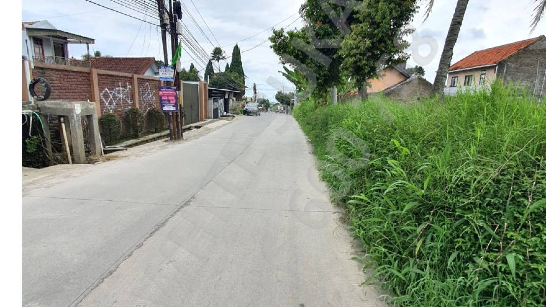 Dijual tanah di Mainroad daerah Ciwaruga