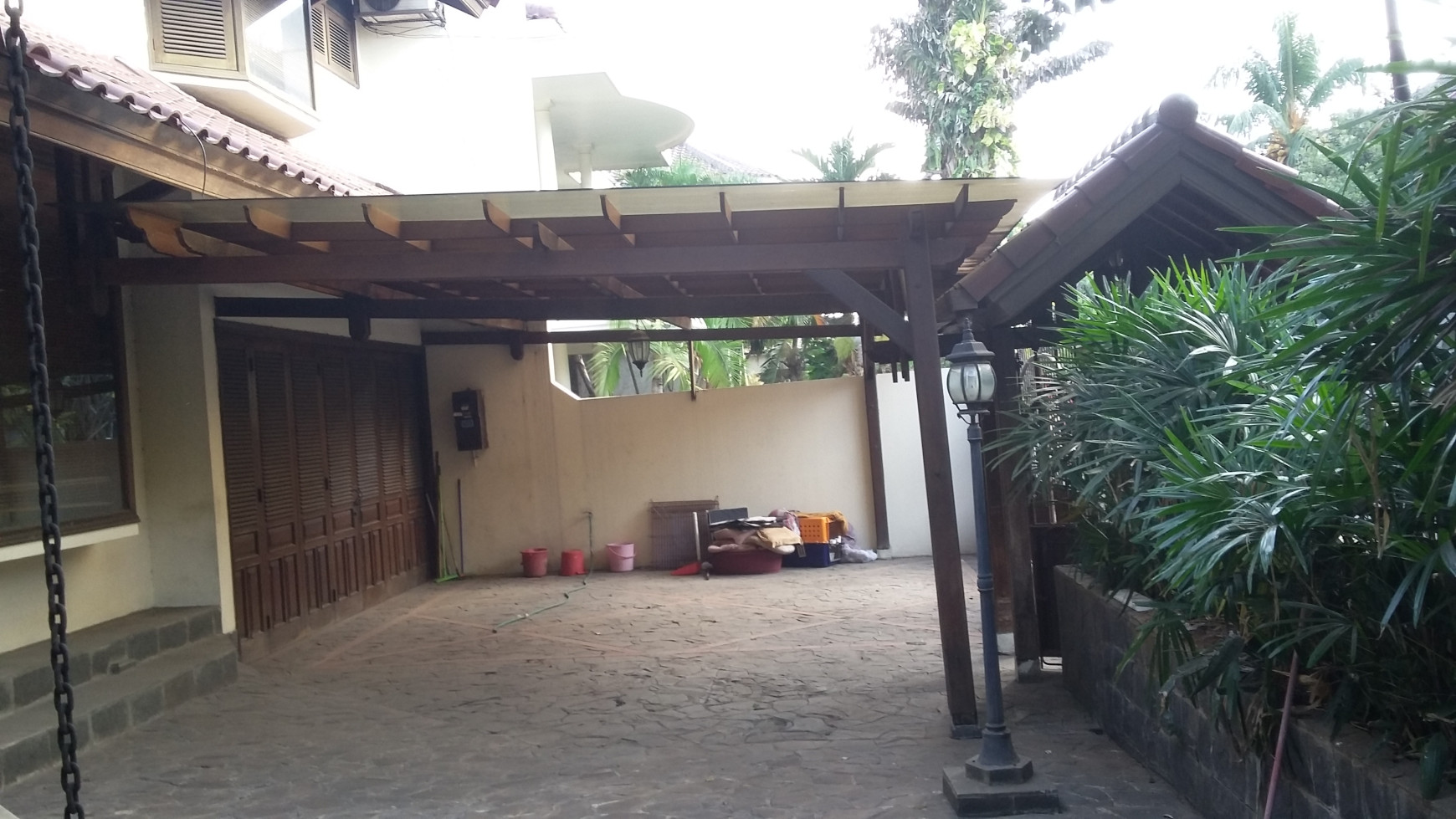 Rumah elok halaman Belakang ,ada kolam renang di Bintaro Jaya Sektor 3