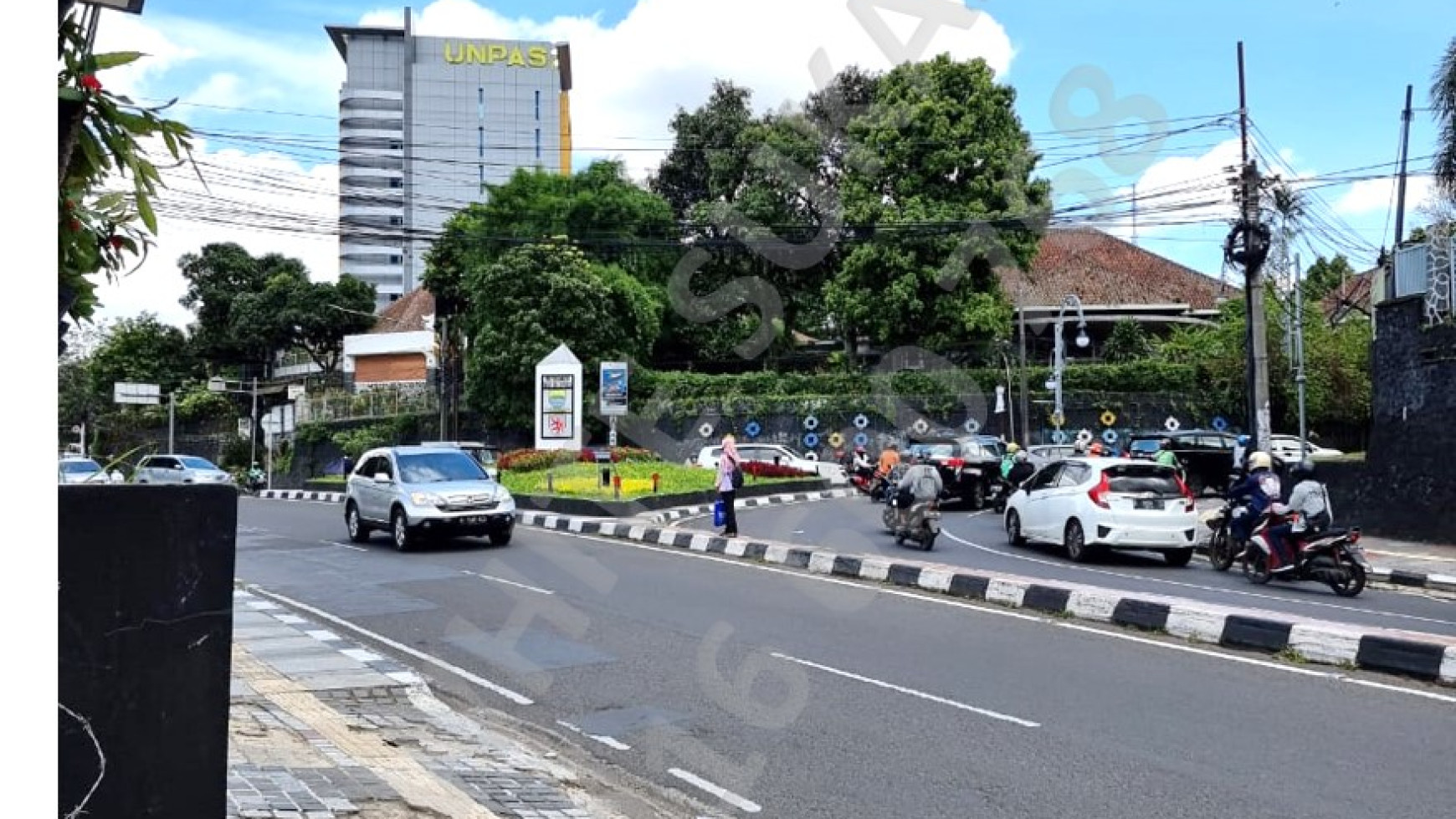 Dijual Ruang Usaha di Mainroad Wastukencana