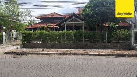 Dijual Rumah SHM 2 Lantai di Raya Darmo Permai Timur Surabaya