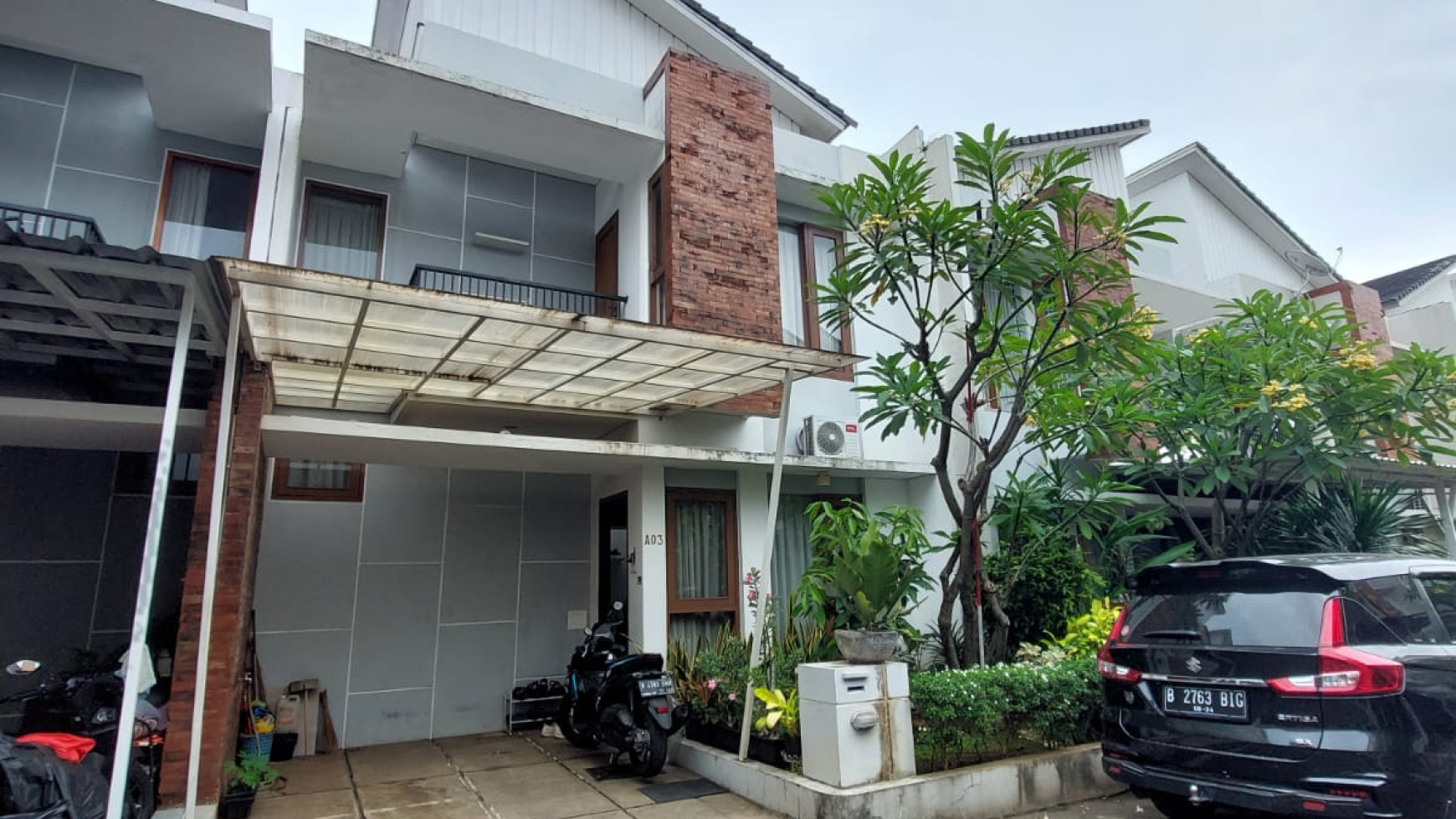 Dijual Joglo TownHouse Kembangan 