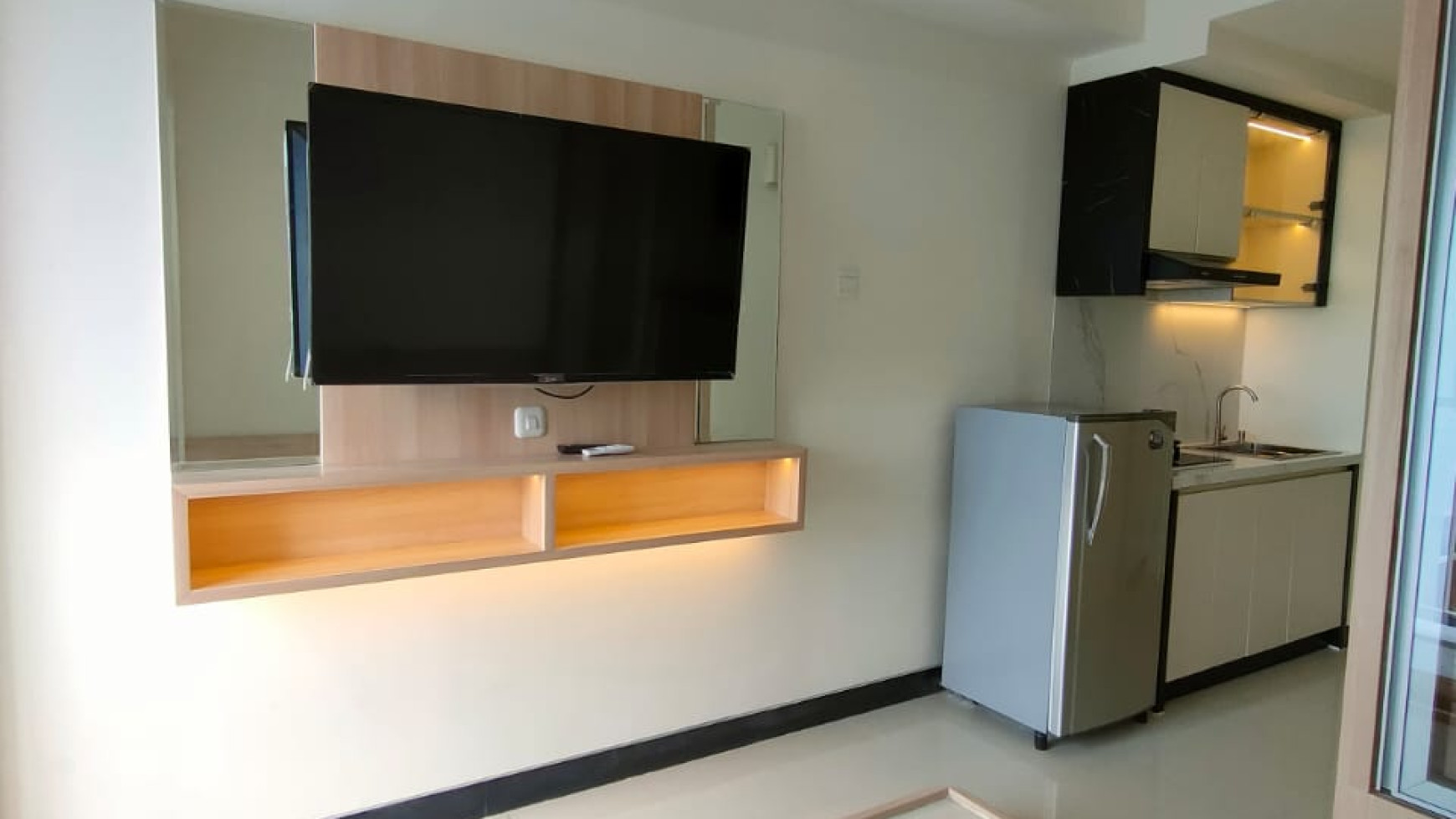 Dijual/ Disewakan Apartemen East Coast Amor  Tipe Studio Full Furnished Modern - View Pool - Selangkah Conect ke East Coast Mall Surabaya Timur 