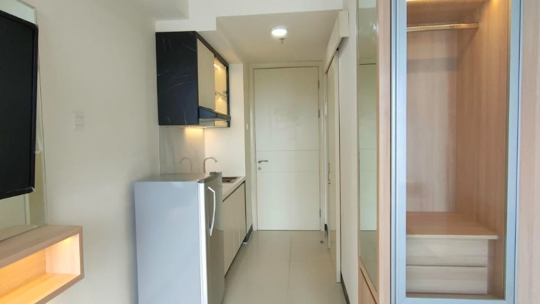 Dijual/ Disewakan Apartemen East Coast Amor  Tipe Studio Full Furnished Modern - View Pool - Selangkah Conect ke East Coast Mall Surabaya Timur 