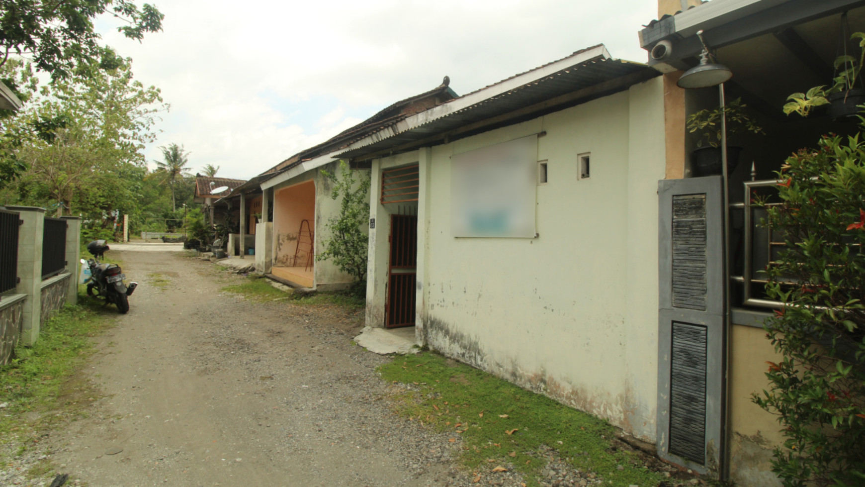 RUMAH 3 KAMAR DI DAERAH WEDOMARTANI NGEMPLAK SLEMAN