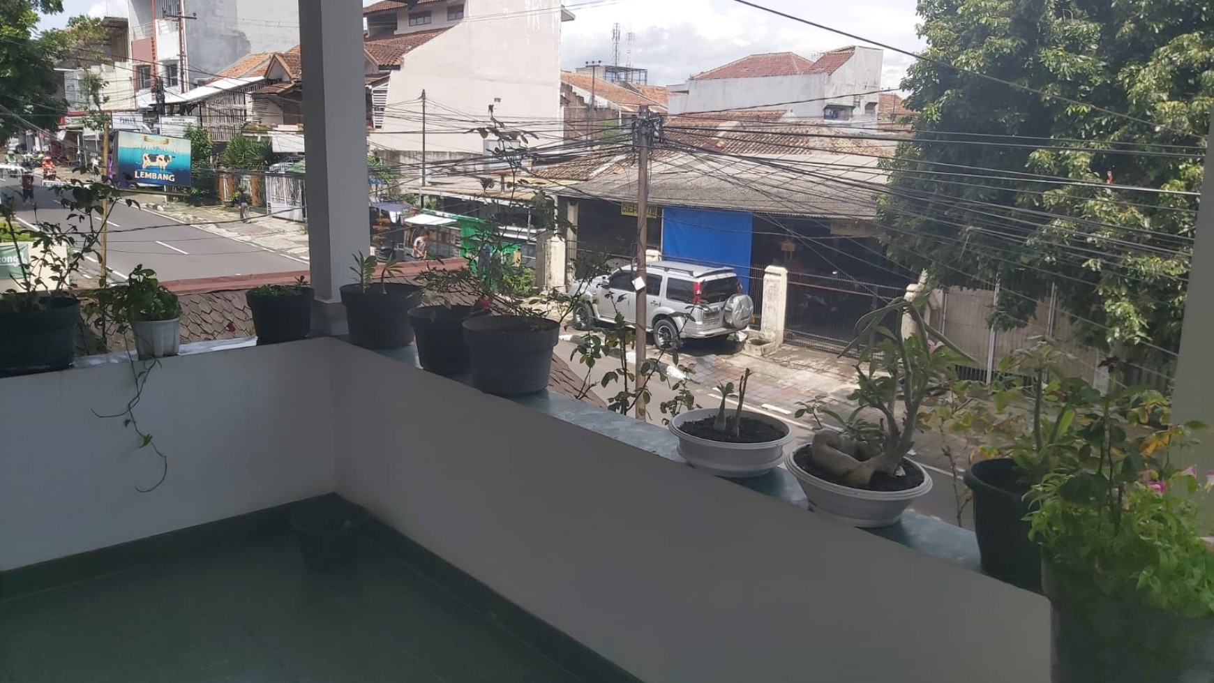 Rumah Lux Terawat di Sayap Sukajadi, Bandung Kota