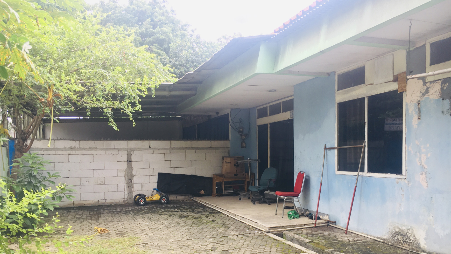 DIJUAL RUMAH HOOK DI CENGKARENG BARAT