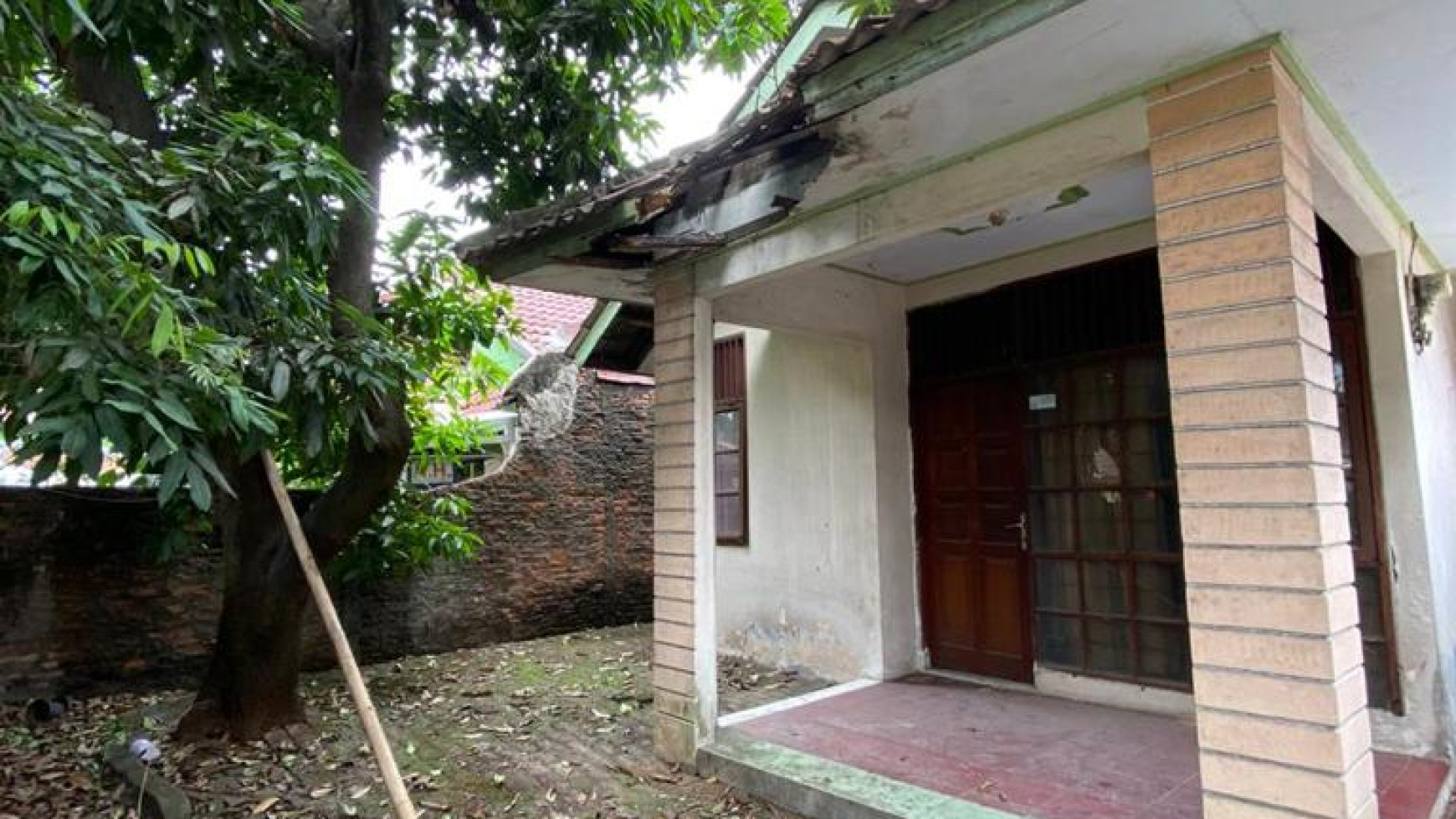 DIjual Rumah tua hitung tanah daerah karawaci