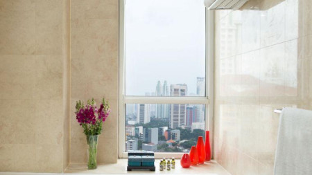 Disewakan apartemen Somerset Berlian 3 Br Permata Hijau