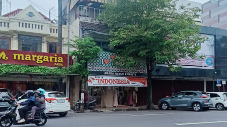 Ruko di Pusat Bisnis Jl.Urip Sumoharjo, Kodya Yogyakarta