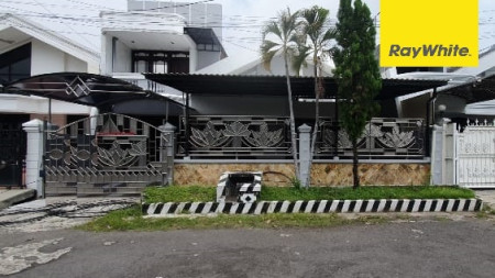 Disewakan Rumah 2 lantai di Kertajaya Indah Timur Surabaya