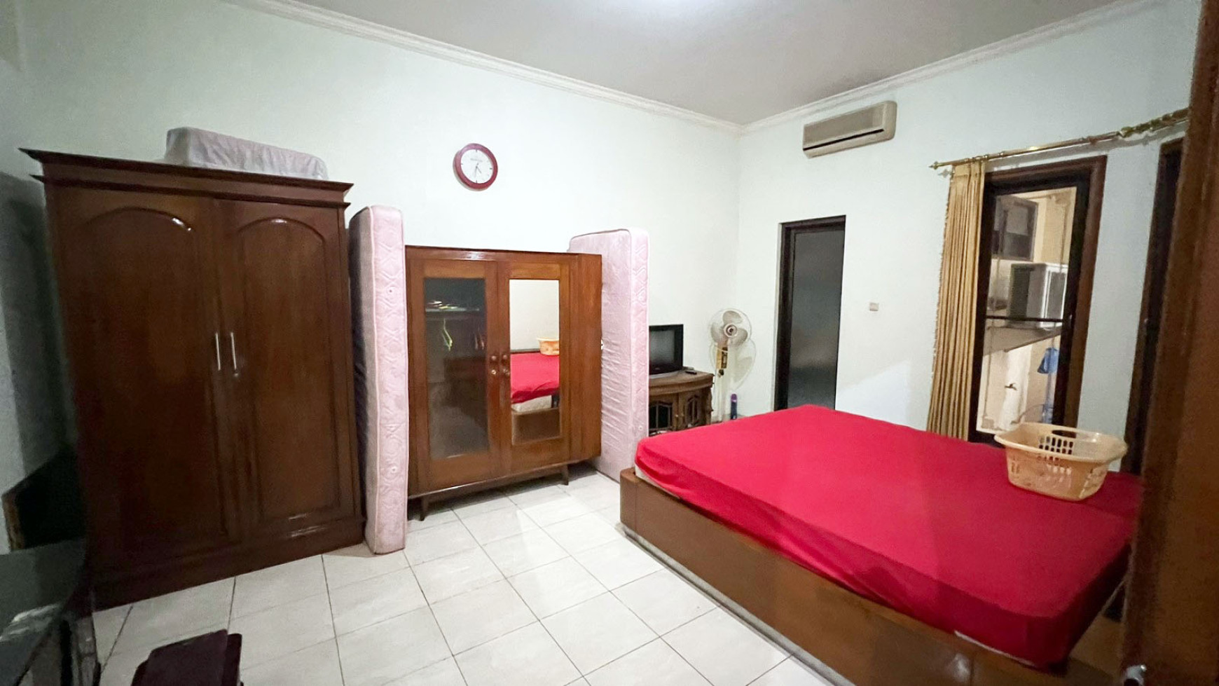 Rumah di Pondok Mutiara Sidoarjo, 2 Lantai, Semi Furnished, Lingkungan Elite, dekat Pintu Tol Sidoarjo, dekat Mall, Hotel, RS dsb