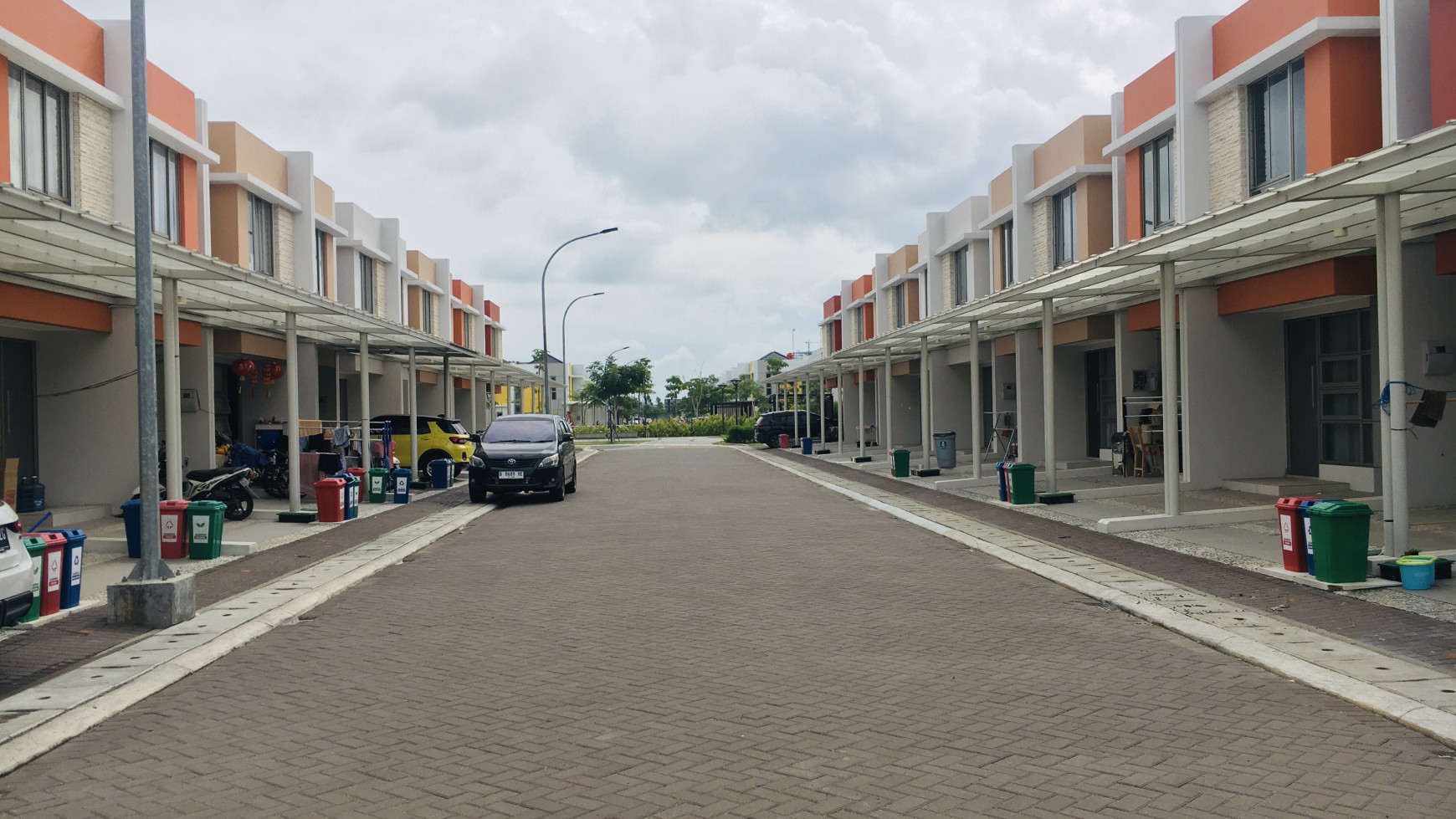 RUMAH DI PIK2 CLUSTER VIRGINIA