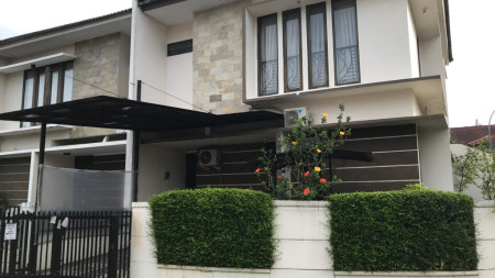 Best Offer. Rumah Kencana Loka BSD. Harga Terbaik..
