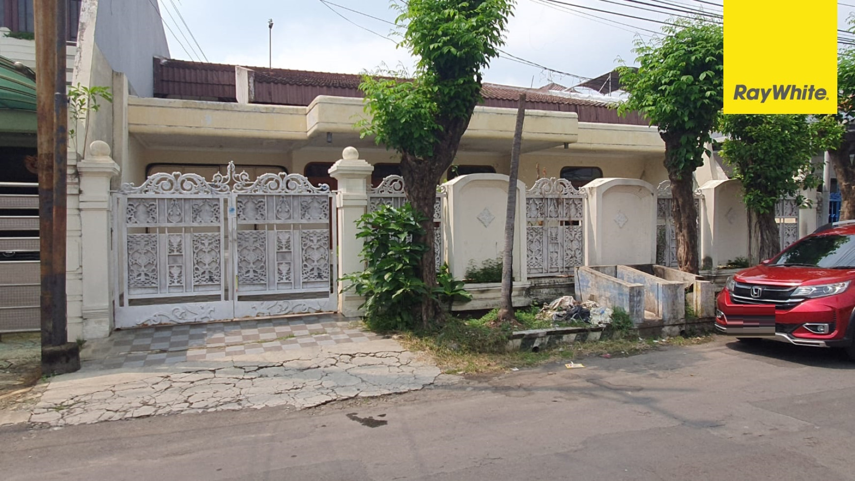 Disewakan Rumah di Dharmahusada Indah Utara Surabaya