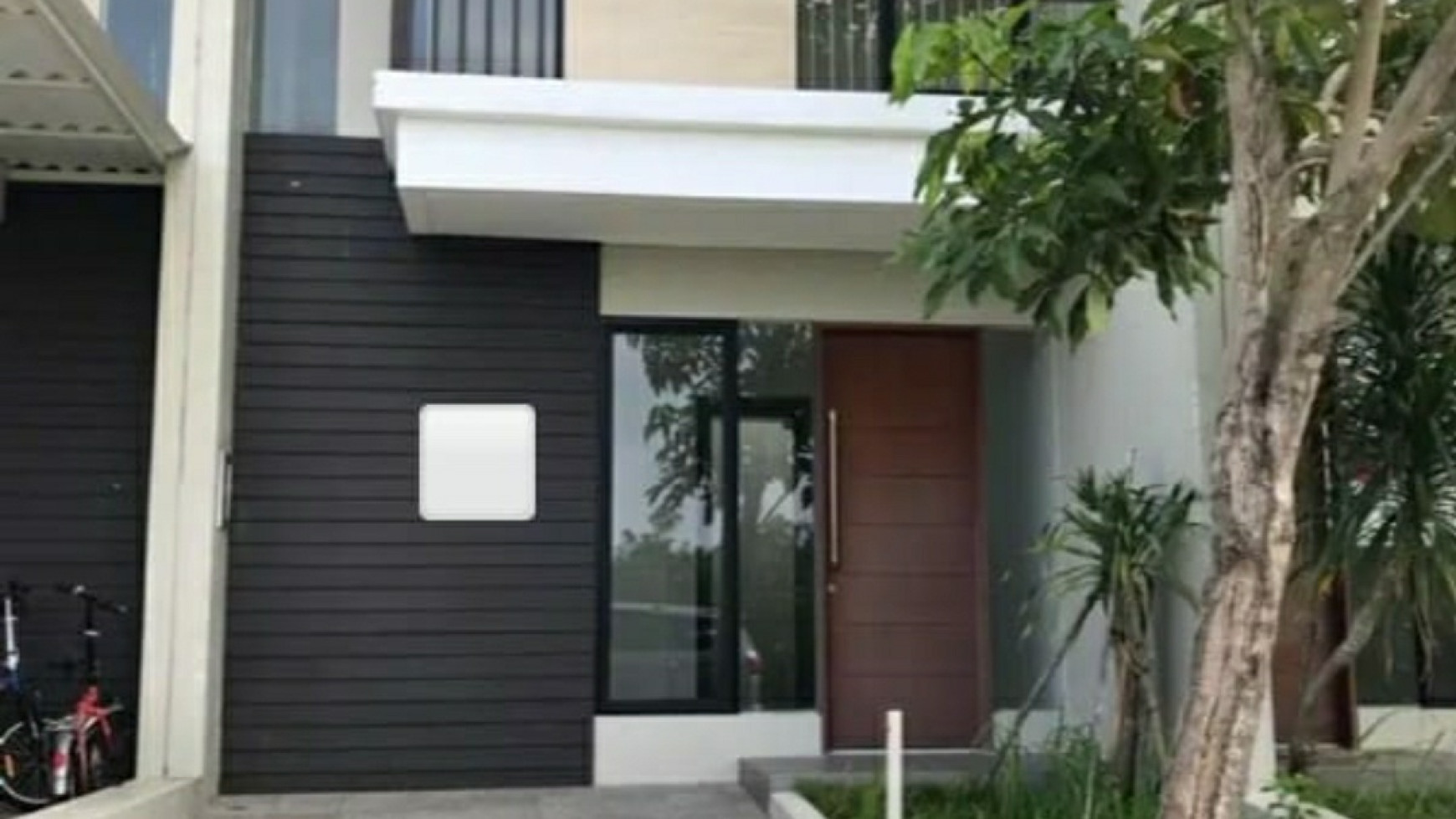 Dijual Rumah North West Lake Citraland Surabaya Barat- 2 Lantai - 2 Kamar Tidur + 2 K.Mandi - HGB - Best price