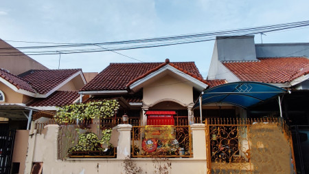 Flash Sale. Rumah Griya Loka, Bsd