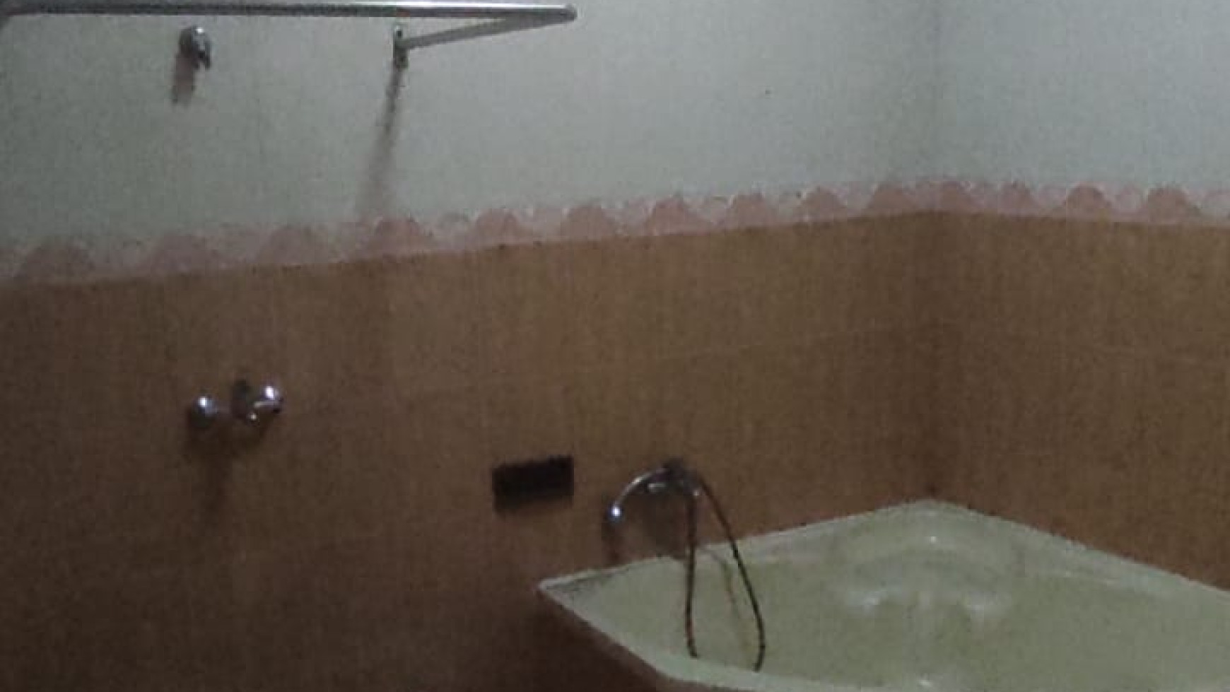 Flash Sale. Rumah Griya Loka, Bsd